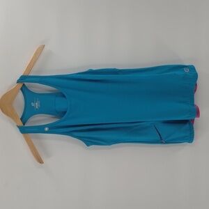 Roadrunner turquoise athletic racerback tank size large pink undertone